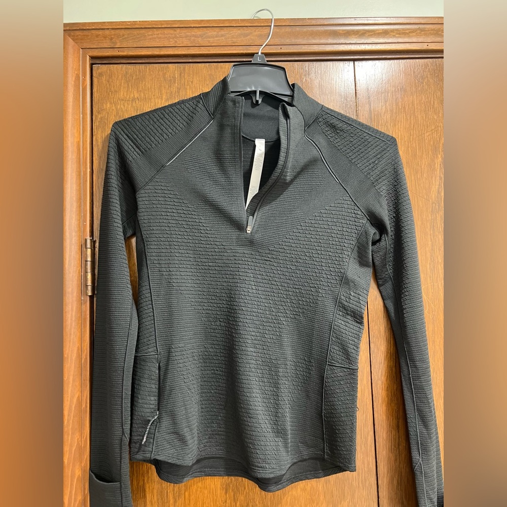 Black running jacket size 6